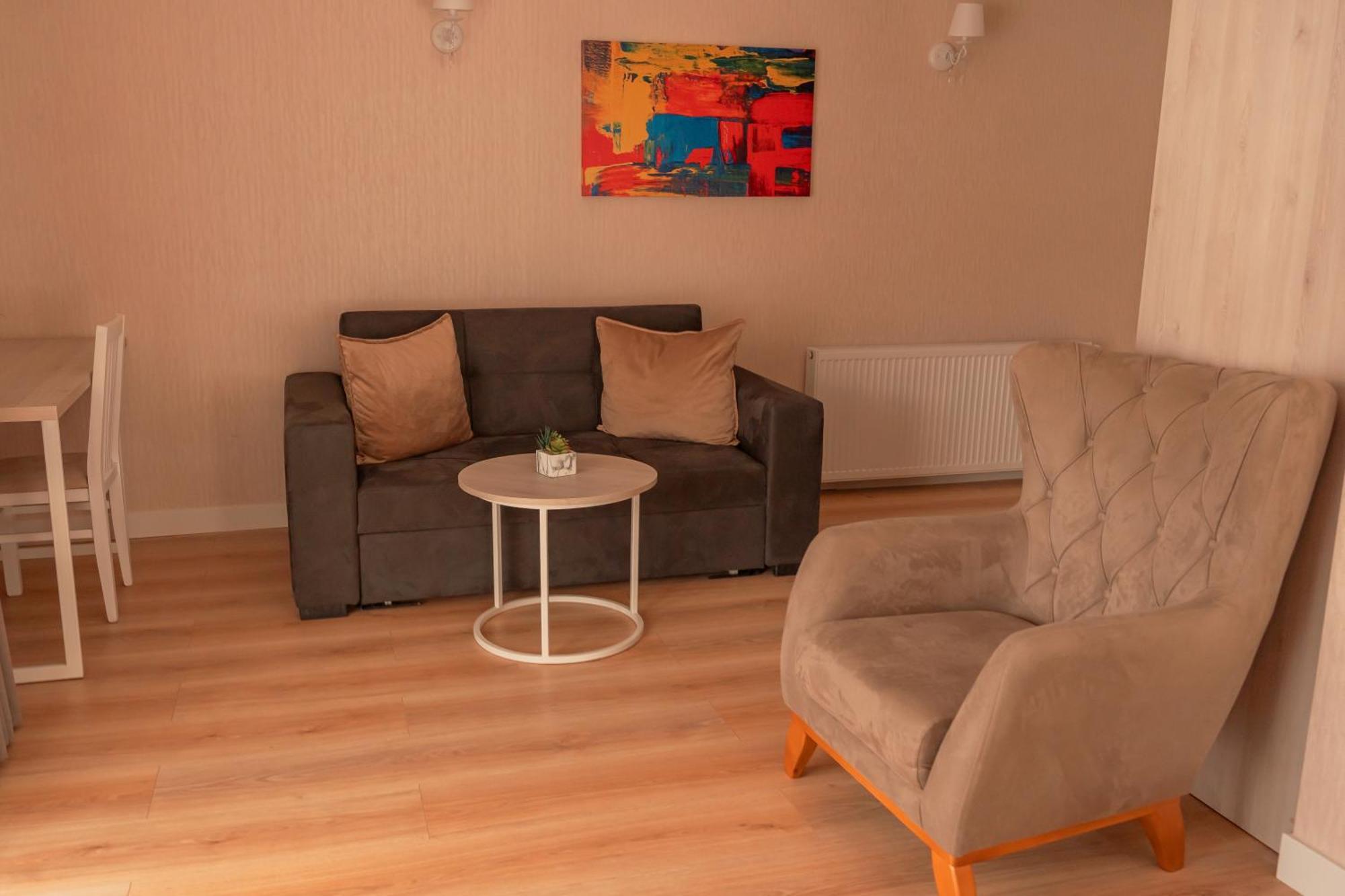 Hotel Well Inn Тбилиси Экстерьер фото