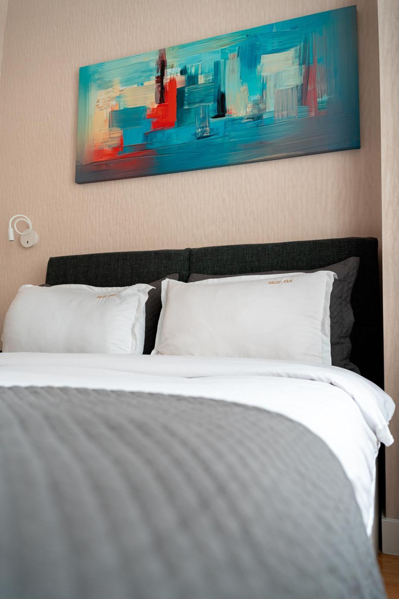 Hotel Well Inn Тбилиси Экстерьер фото