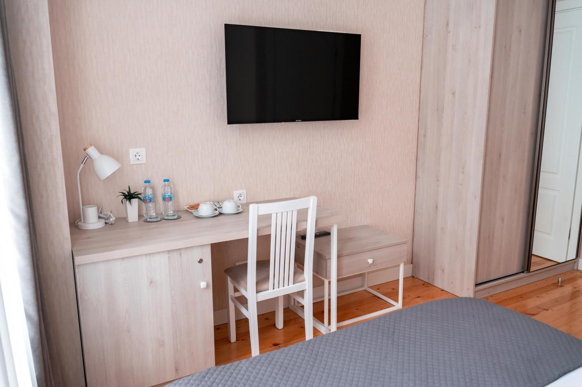 Hotel Well Inn Тбилиси Экстерьер фото